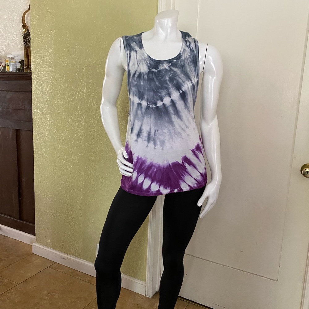 Tank top . Fabric rayon and spandex - Picture 2 of 5